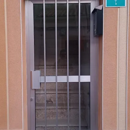 Piso Muy Amplio, Nuevo Y Luminoso At-cc-00782